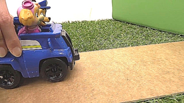 Видео для детей: Щенячий патруль! Ищем игрушку из мультика Щенячий патруль. Toy club - пропал Маршал 