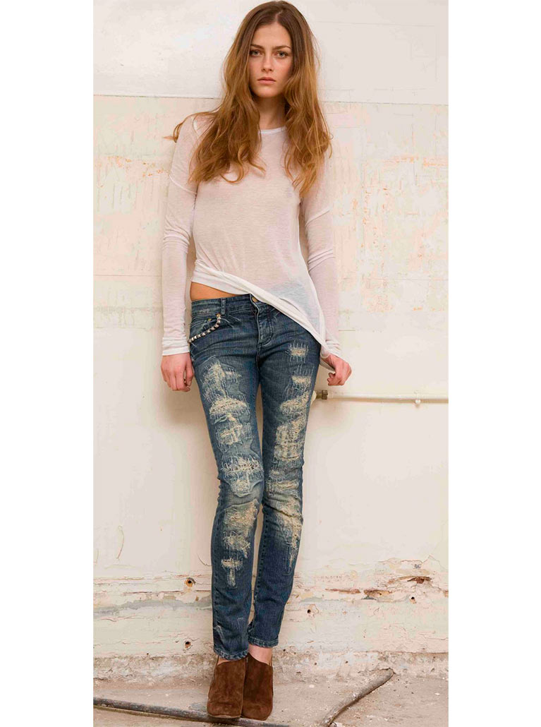 Рваные джинсы (36 dB) фото Элджей