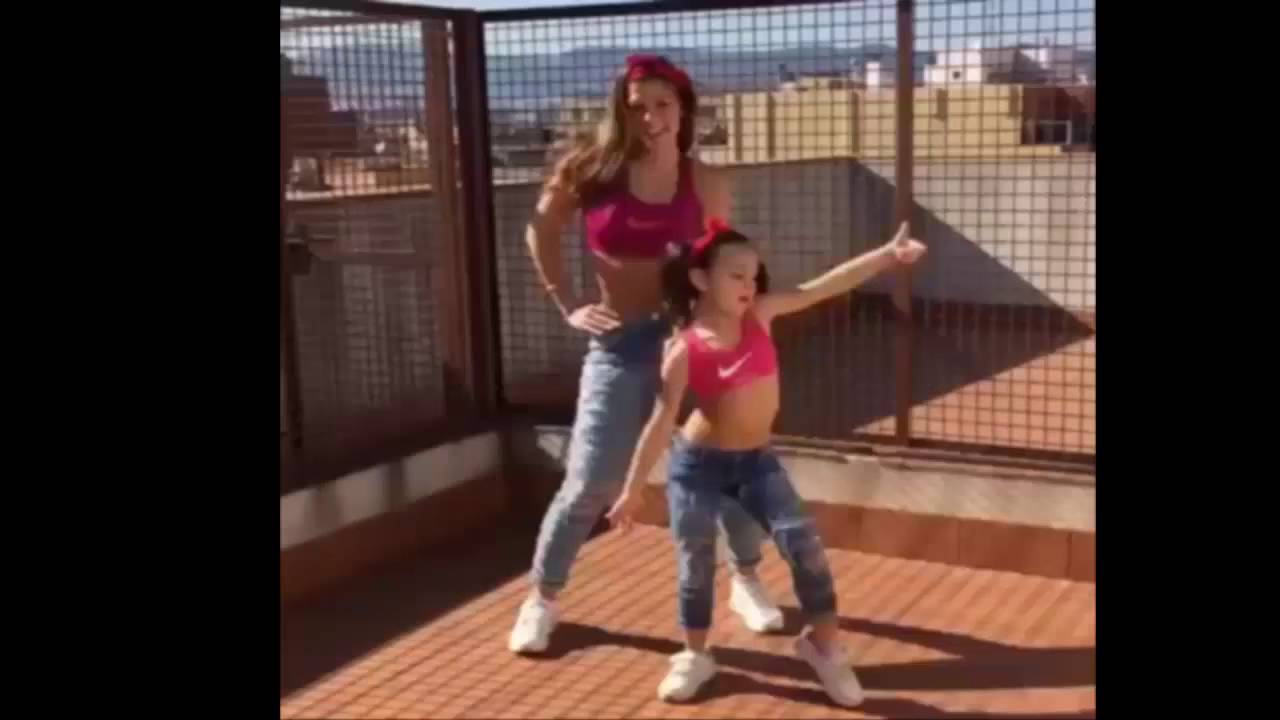 Мама и дочка фото Танец
